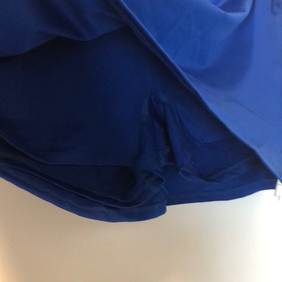 Athletic royal blue skort. Has built in spandex. - Picture 3 of 5